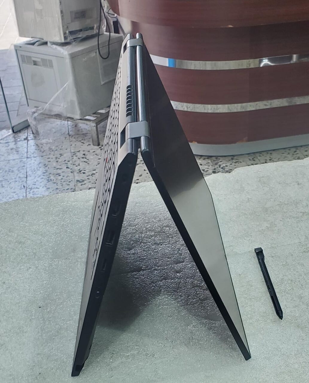 Jeddah, Computers, SAR 1450,  Laptop Lenovo ThinkPad Yoga L13 I5 10th Ram DDR4 8gb SSD 512gb Touch X360
