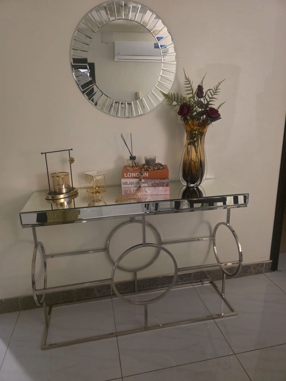 Jeddah, Household Items, SAR 750,  Glass Console Available For With Round Mirror