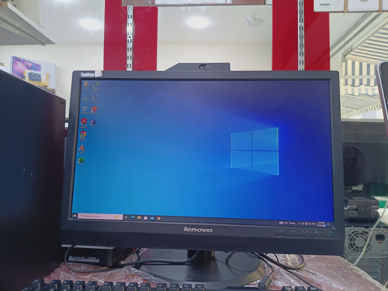 Riffa, Computers, BHD 73,  Lenovo SSF Intel Core I5 7th Gen 8GB/500GB HDD 23&rsquo;Inch Monitor 73.000 BD ONLY