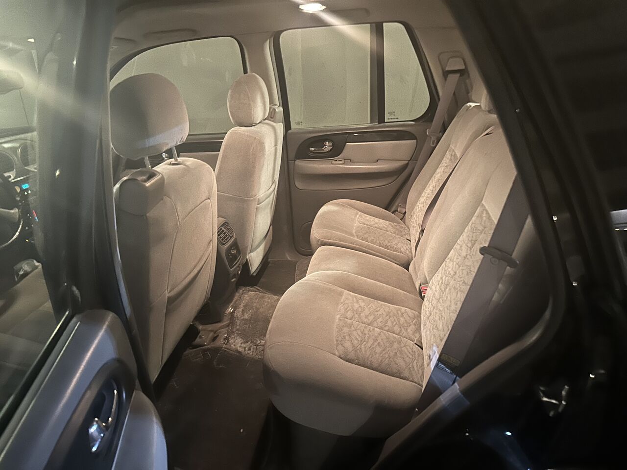 Riyadh, Vehicles, Cars & Trucks , SAR 10000,  Gmc Envoy,  2005,  Automatic,  222000 KM,