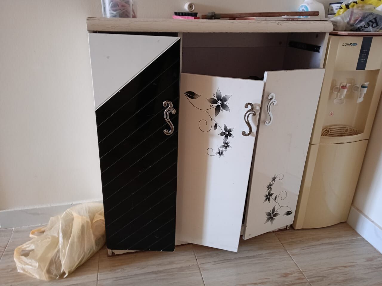 Riyadh, Air Conditioners, SAR 2000,  House Hold Item