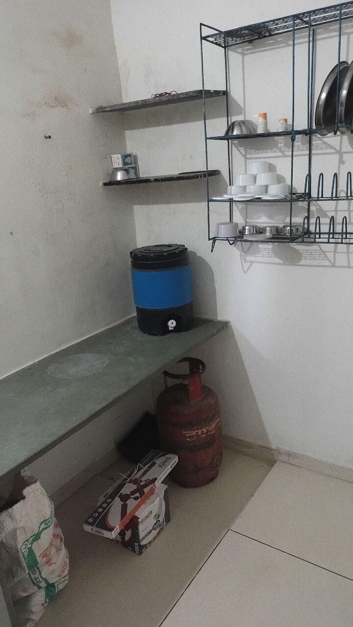 Ahmedabad, Bedspace For Rent, INR 9000/month,  Single Room Ready To Move In For Single Man Or Single Woman