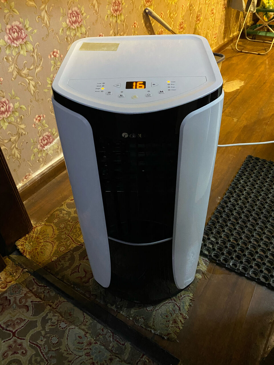 Riyadh, Air Conditioners, SAR 1500,  Gree Potable AC With R410 Refrigrator