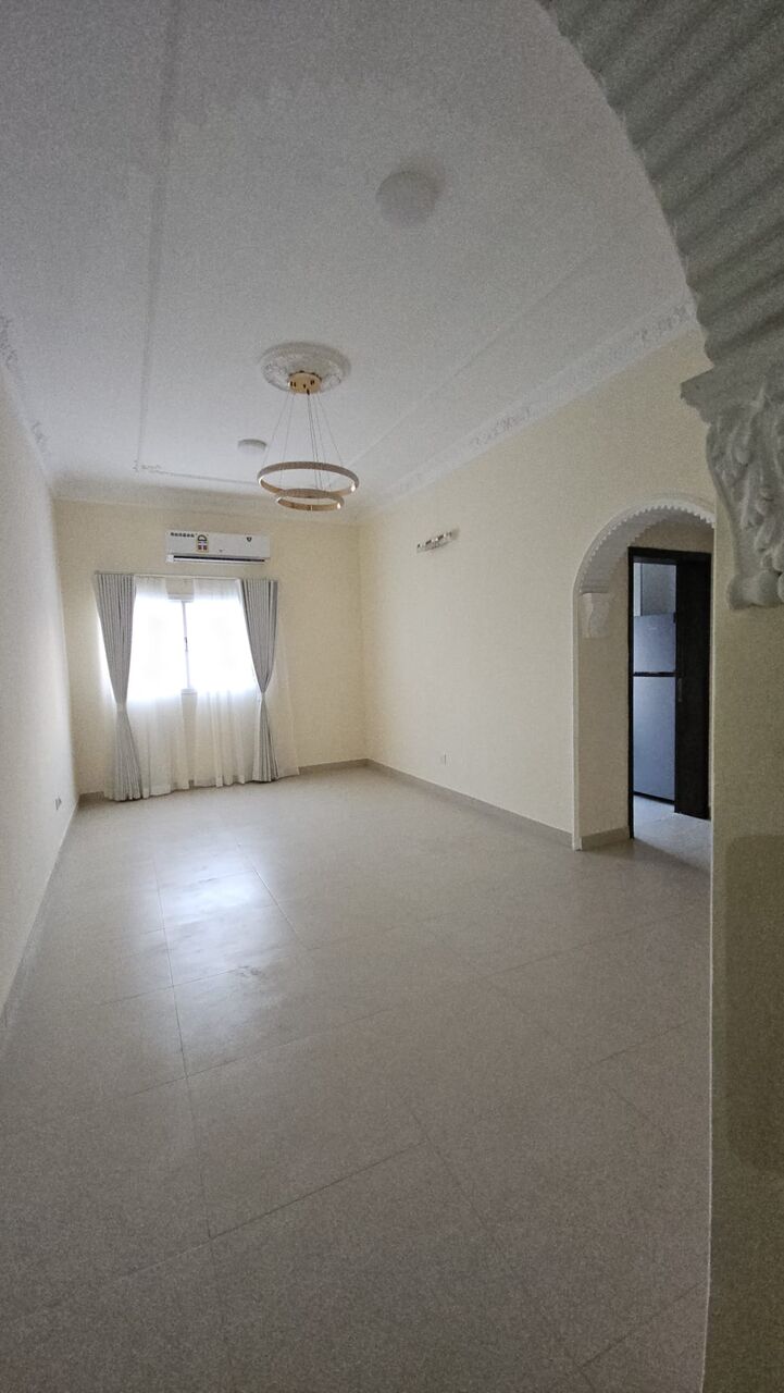 Mahooz, Apartments, Flats, Houses & Villas, BHD 280/month,  2 BR,  2 Bedroom Semi Furnished Flat For Rent With Ewa