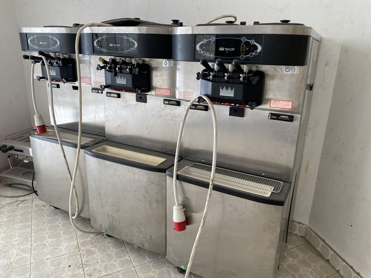 Manama, Heavy Equipment, BHD 2000,  Ice Cream Machine