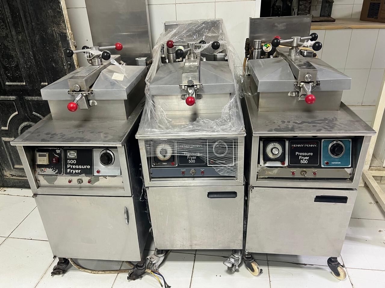 Jeddah, Machinery, SAR 19000,  Pressure Fryer Machine 500 Model (Henny Penny)