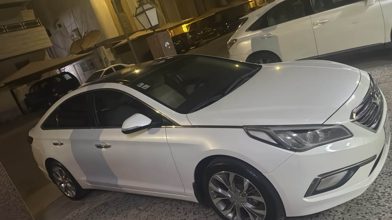 Jeddah, Vehicles, Cars & Trucks , SAR 123,  Hyundai Sonata,  2017,  Automatic,  123 KM,  Sonata