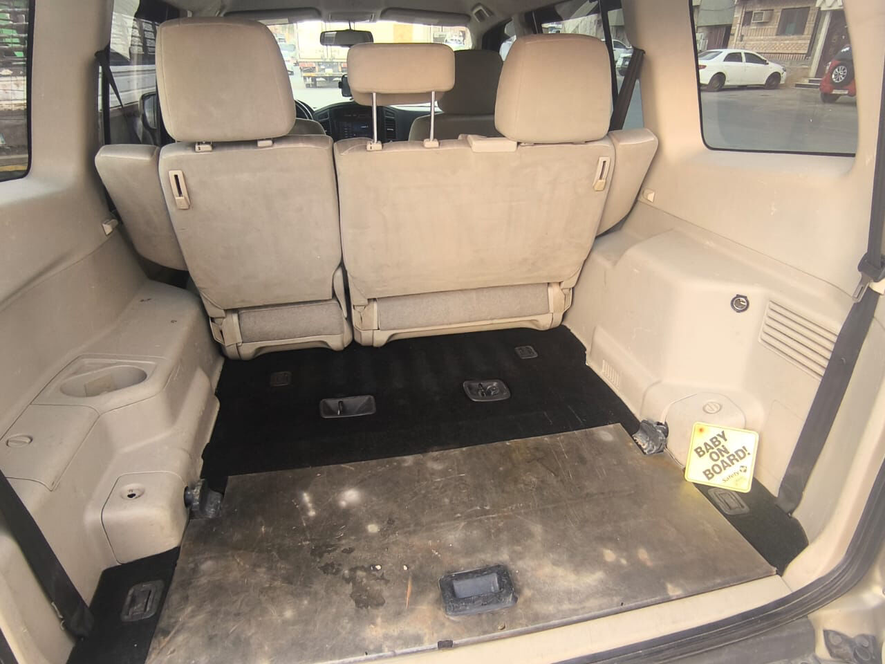 Riyadh, Vehicles, Cars & Trucks , SAR 28000,  Mitsubishi Pajero,  2012,  Automatic,  290000 KM,   For Sale
