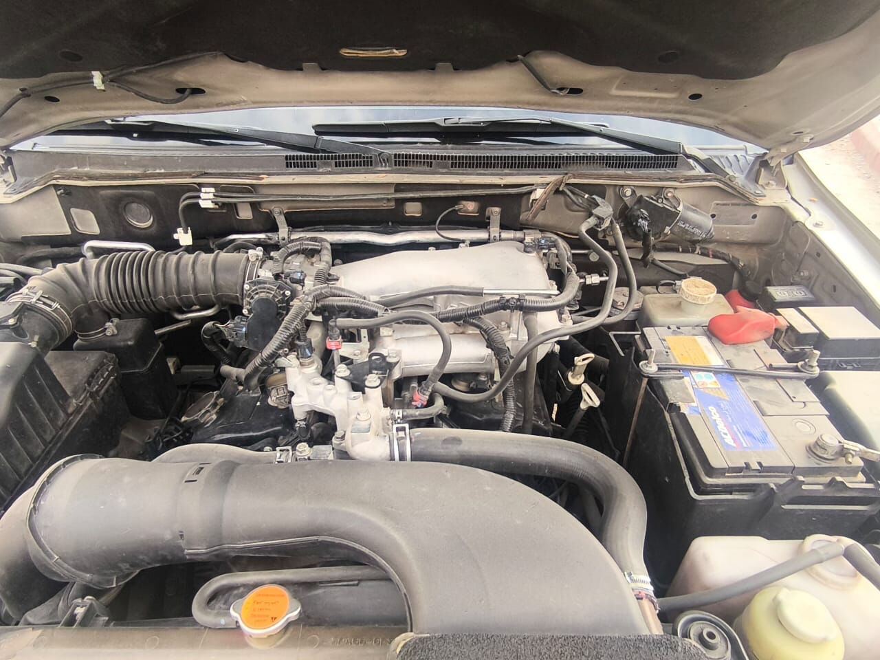 Riyadh, Vehicles, Cars & Trucks , SAR 28000,  Mitsubishi Pajero,  2012,  Automatic,  290000 KM,   For Sale