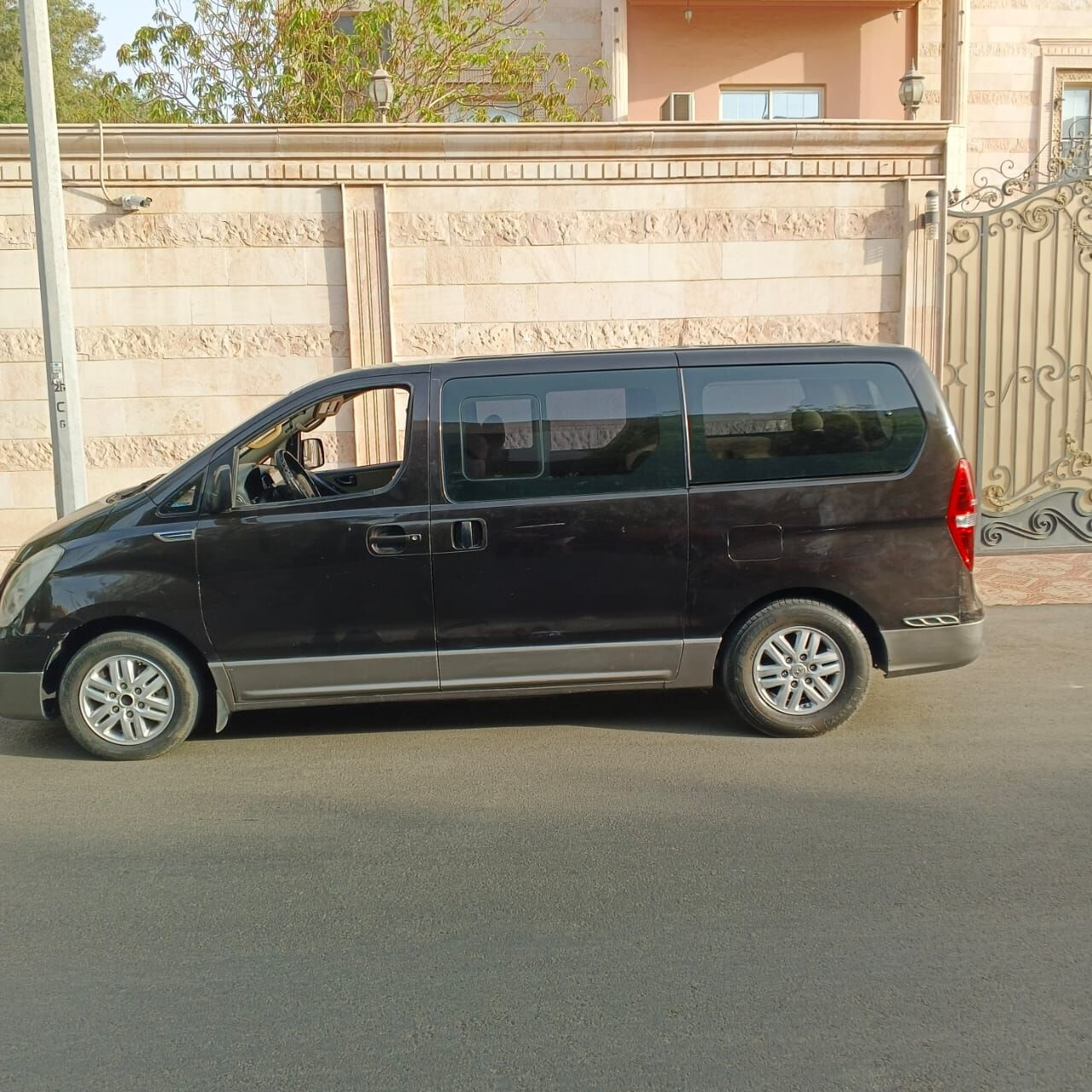 Al Rehab, Vehicles, Cars & Trucks , SAR 43000,  Hyundai H1,  2018,  Automatic,  225000 KM,    For Sale