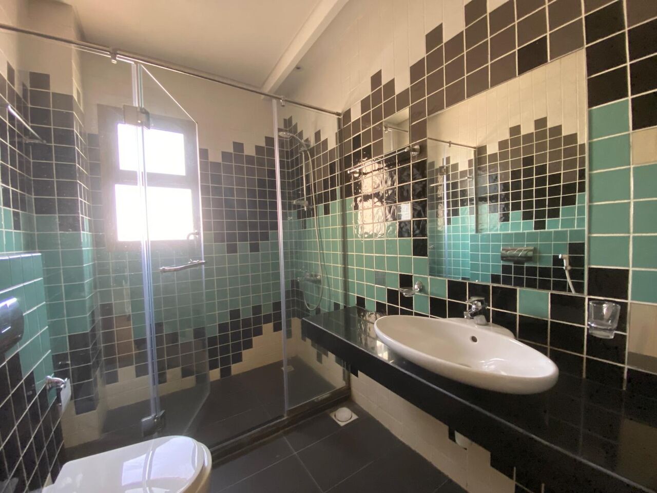 Juffair, Apartments, Flats, Houses & Villas, BHD 6500/month,  Furnished,  Juffair Full Building For Rent For Company Staff Only .
