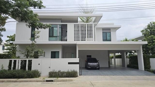 Bangkok, Villas, THB 220000,  102 Sq. Feet,  2-story Detached House For Rent, 325 Sq M, Manthana Bangna Project, Km. 15, Bang Phli,