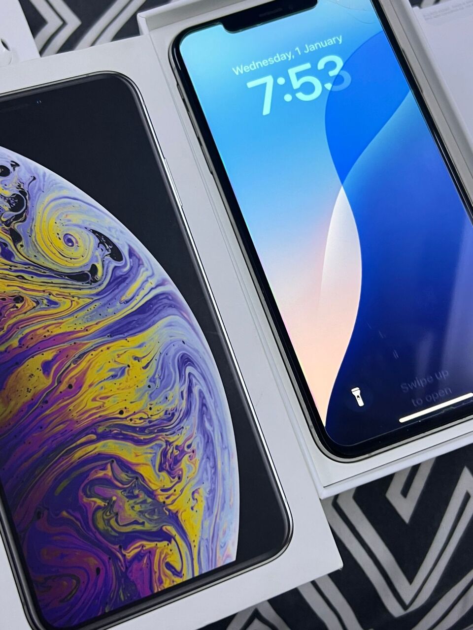 Riyadh, Mobile Phones, IPhone XS MAX 512 GB 100% Original Condition NEAT AND CLEAN  New Unbox From Jareer C