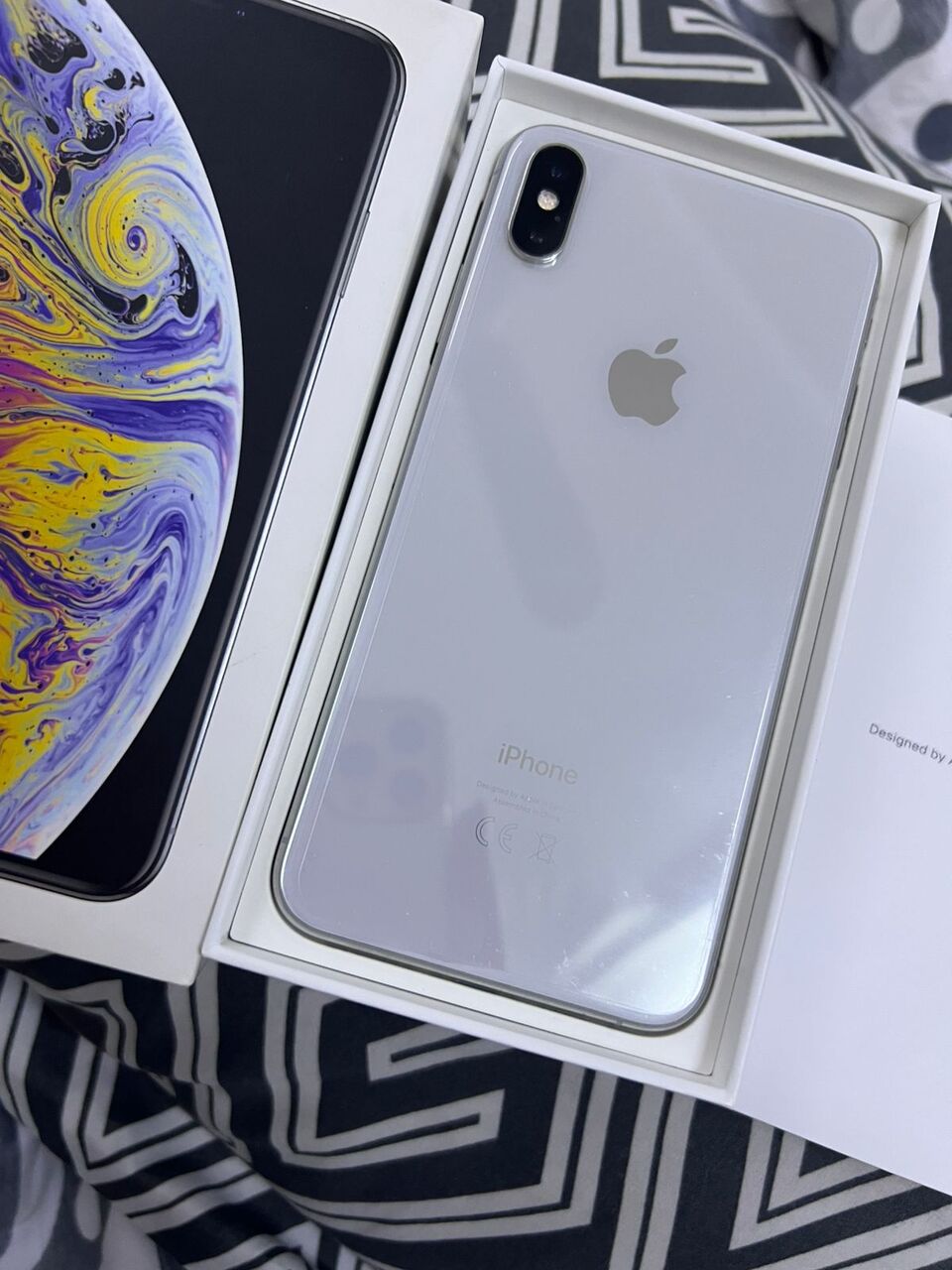 Riyadh, Mobile Phones, IPhone XS MAX 512 GB 100% Original Condition NEAT AND CLEAN  New Unbox From Jareer C