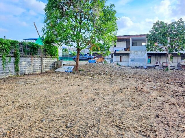Bangkok, Villas, THB 44999,  150 Sq. Feet,  Rama 3 Wat Phai Ngoen 620m. Accessible By 10-wheel Pile Truck. Land For Rent 166 To 550