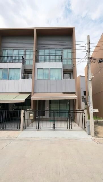 Bangkok, Villas, THB 35000,  1 Sq. Feet,  Townhome For Rent, 3 Floors, 152 Sq M, Baan Klang Muang Rama 9-Krungthep Kreetha Project