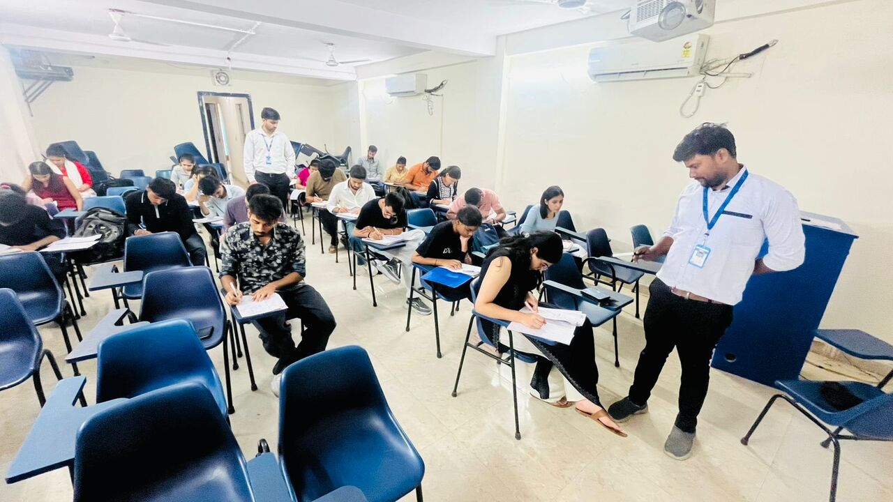 New Delhi, Education, IBT Uttam Nagar Delhi