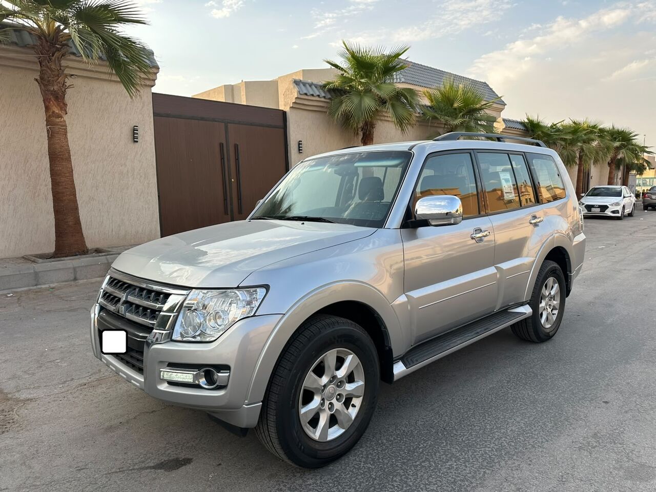 Riyadh, Vehicles, Cars & Trucks , SAR 76000,  Mitsubishi Pajero GLS,  2022,  Automatic,  73000 KM,    Mid Option With 4x4 For Sales Accident Free 1st Owner