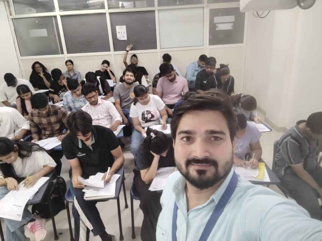 Laxmi Nagar, Education, IBT Institute Delhi