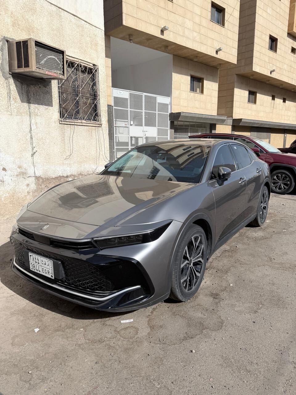 Riyadh, Vehicles, Cars & Trucks , SAR 130000,  Toyota Crown Hybrid Premium,  2023,  Automatic,  33000 KM,    | Single Owner | Low Mileage | Excellent Condition
