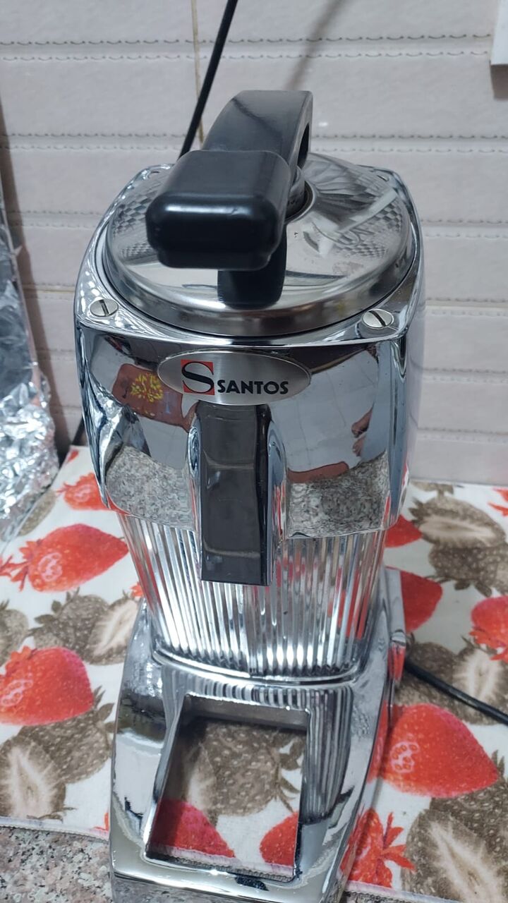 Riyadh, Household Items, SAR 3000,  French Santos Orange And Citrus Juicer عصارات برتقال فرنسيه