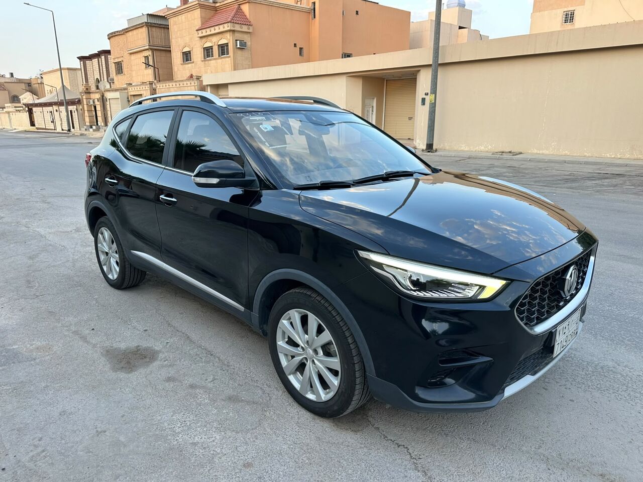 Riyadh, Vehicles, Cars & Trucks , SAR 37000,  Mg ZS,  2023,  Automatic,  94000 KM,    With Mid Option For Sales 1st Owner