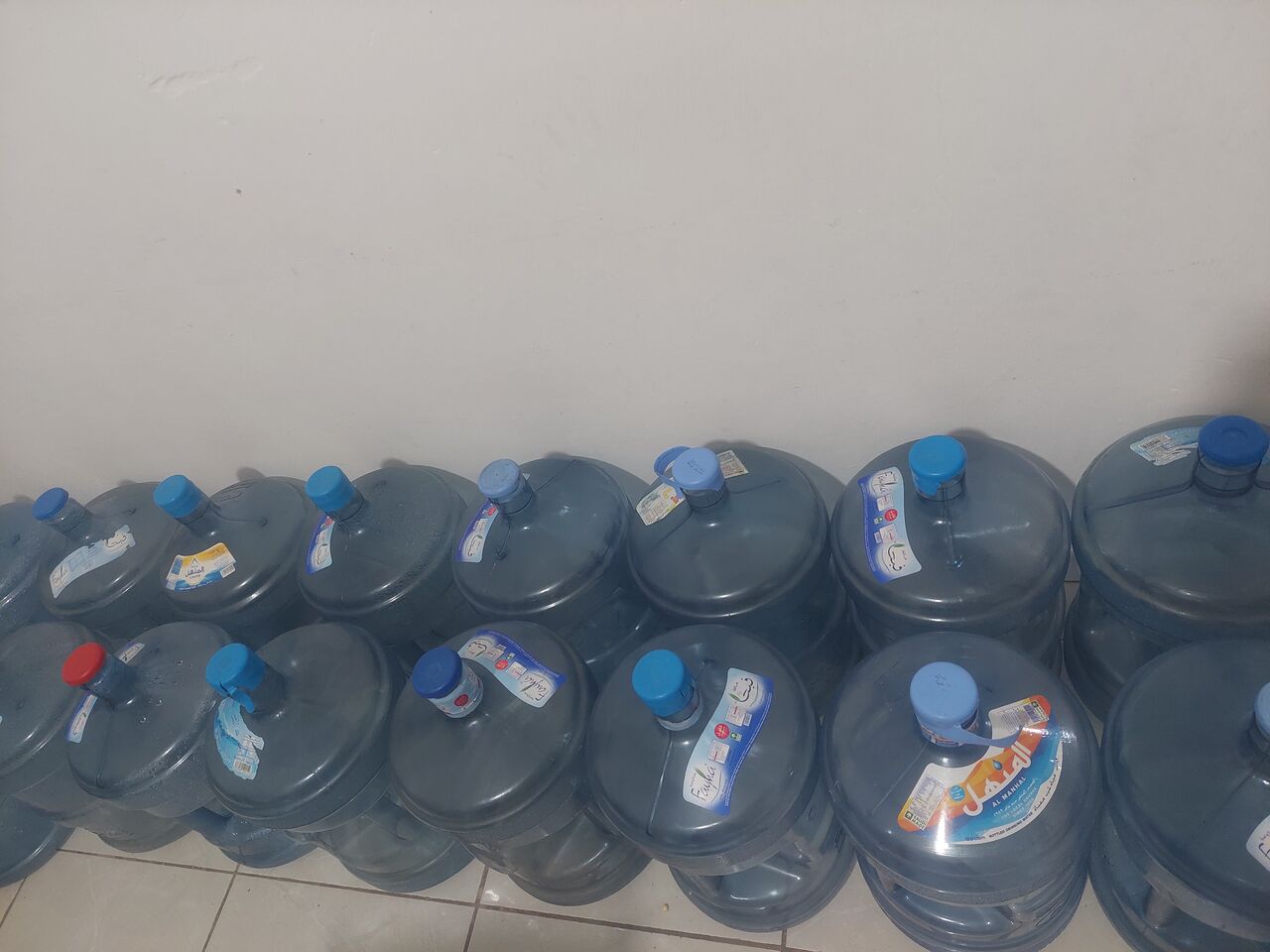Riyadh, Household Items, SAR 600,  Double Bed And Mattress, Water Bottle ,sofa Set