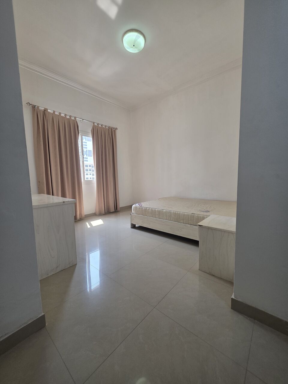 Juffair, Apartments, Flats, Houses & Villas, BHD 250/month,  2 BR,  #2BATHROOM Hall Kitchen With Electricity Car Parking  Balcony