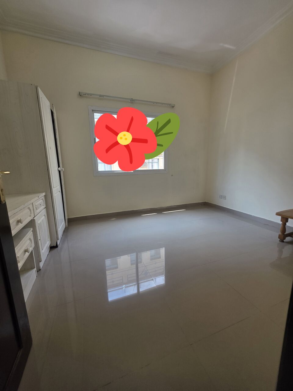 Juffair, Apartments, Flats, Houses & Villas, BHD 300/month,  3 BR,  ;ATHROOM Hall Kitchen With Electricity Car Parking  Balcony