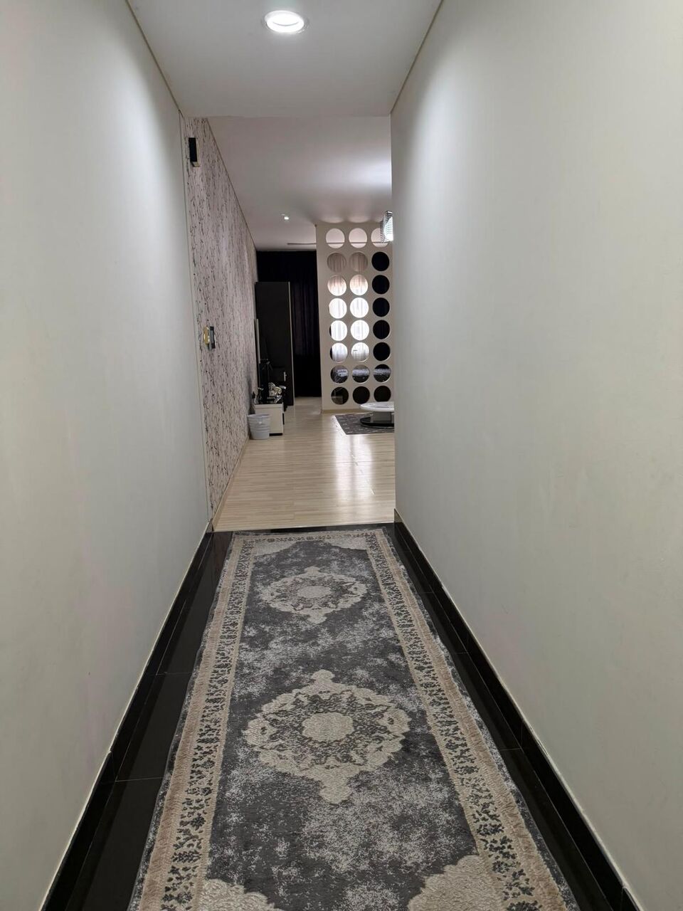 Busaiteen, Apartments, Flats, Houses & Villas, BHD 250/month,  Furnished,  Studio,  Apartment For Rent In Busaiteen