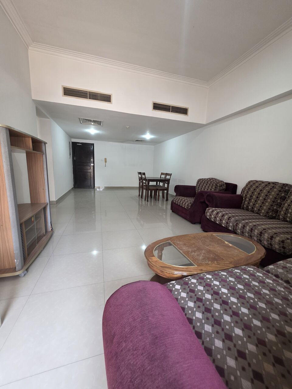 Juffair, Apartments, Flats, Houses & Villas, BHD 230/month,  1 BR,  *1BATHROOM Hall Kitchen With Electricity Car Parking Balcony