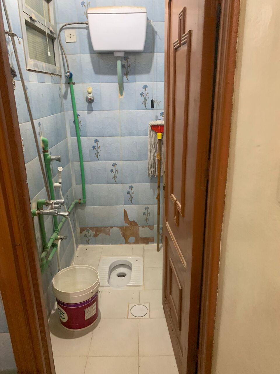 Umm Al Hamam, Rooms for Rent, SAR 1400/month,  One Separate Spacious Room In A Family Flat Is Available For A Decent Bachelor Who Is A We
