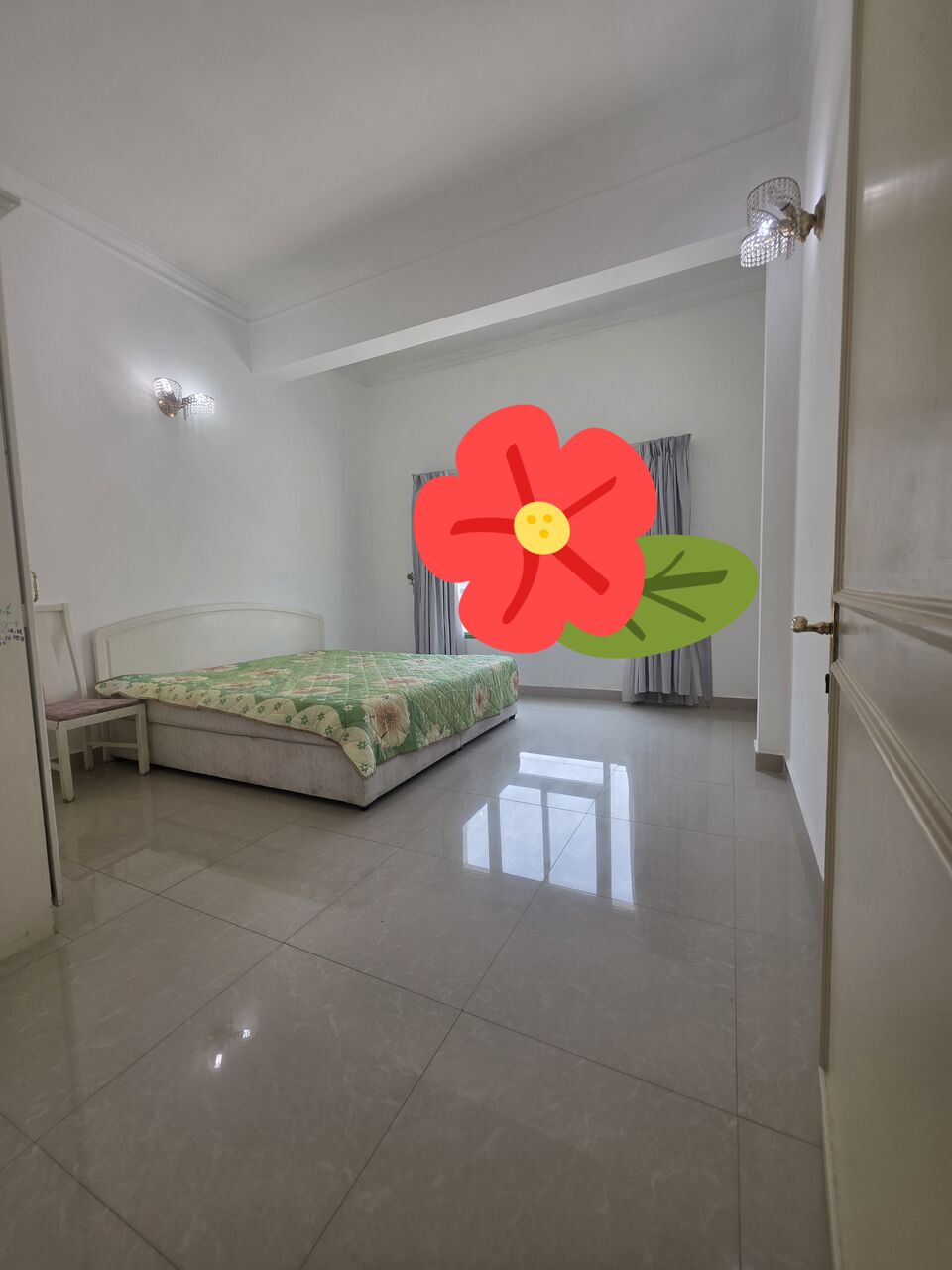 Juffair, Apartments, Flats, Houses & Villas, BHD 300/month,  2 BR,  &2BATHROOM Hall Kitchen With Electricity Car Parking