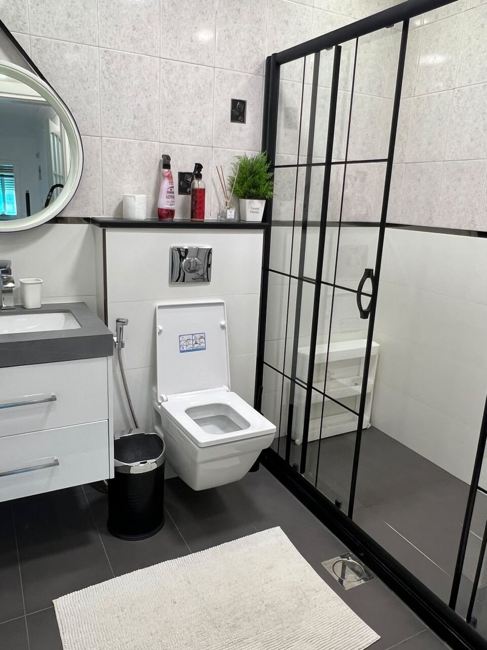 Amman, Apartments, Flats, Houses & Villas, JOD 12000/year,  Furnished,  3 BR,  Luxury Furnished Apartment For Rent
