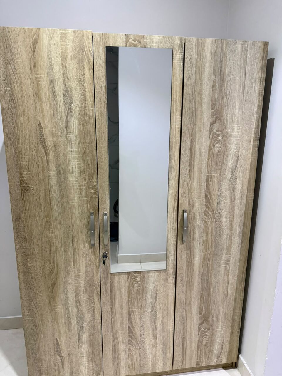 Jeddah, Furniture, SAR 300,  3-Door Wardrobe For Sale