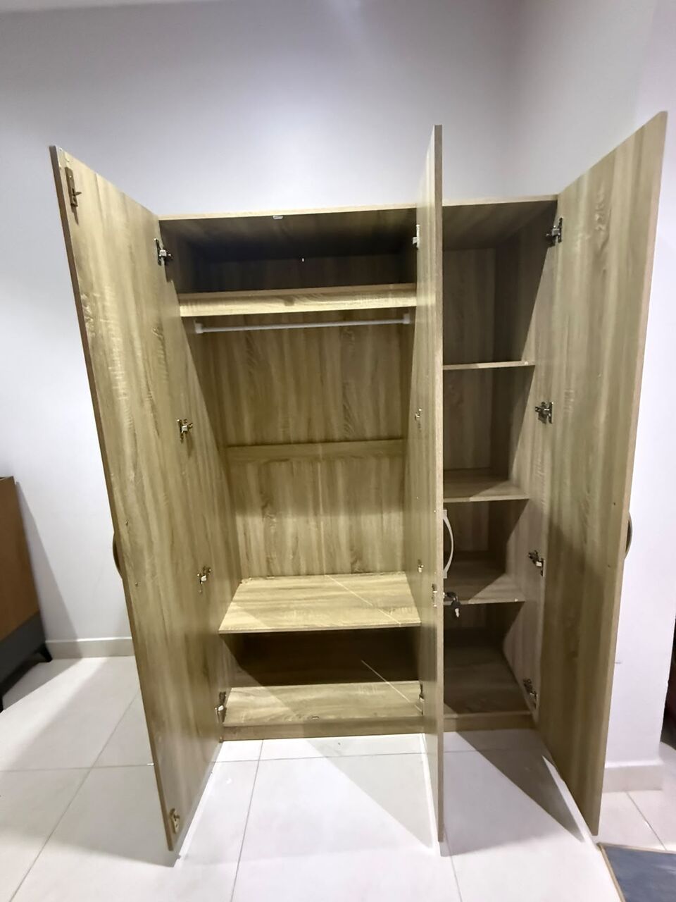 Jeddah, Furniture, SAR 300,  3-Door Wardrobe For Sale