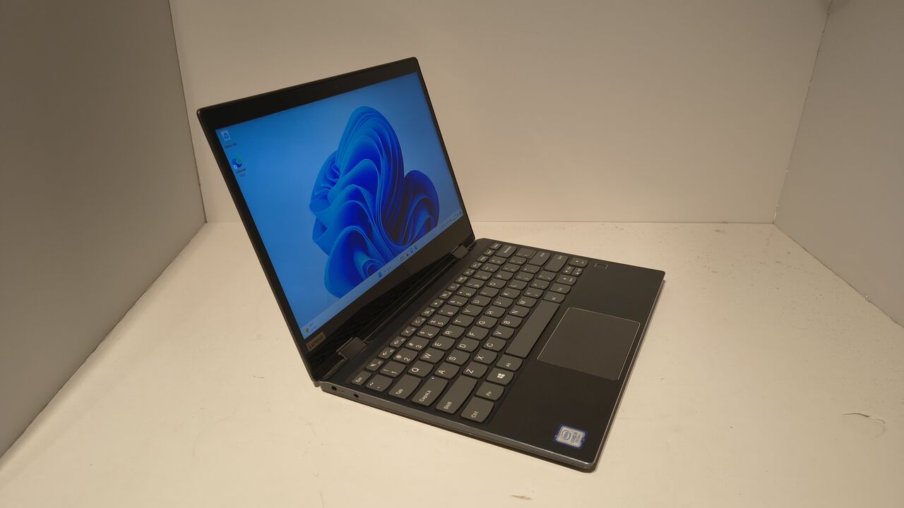 Riyadh, Computers, SAR 1249,  **SPECIAL OFFER** - Lenovo Yoga 720-12IKB | Core I5 7th Gen | 8GB RAM | 512GB SSD