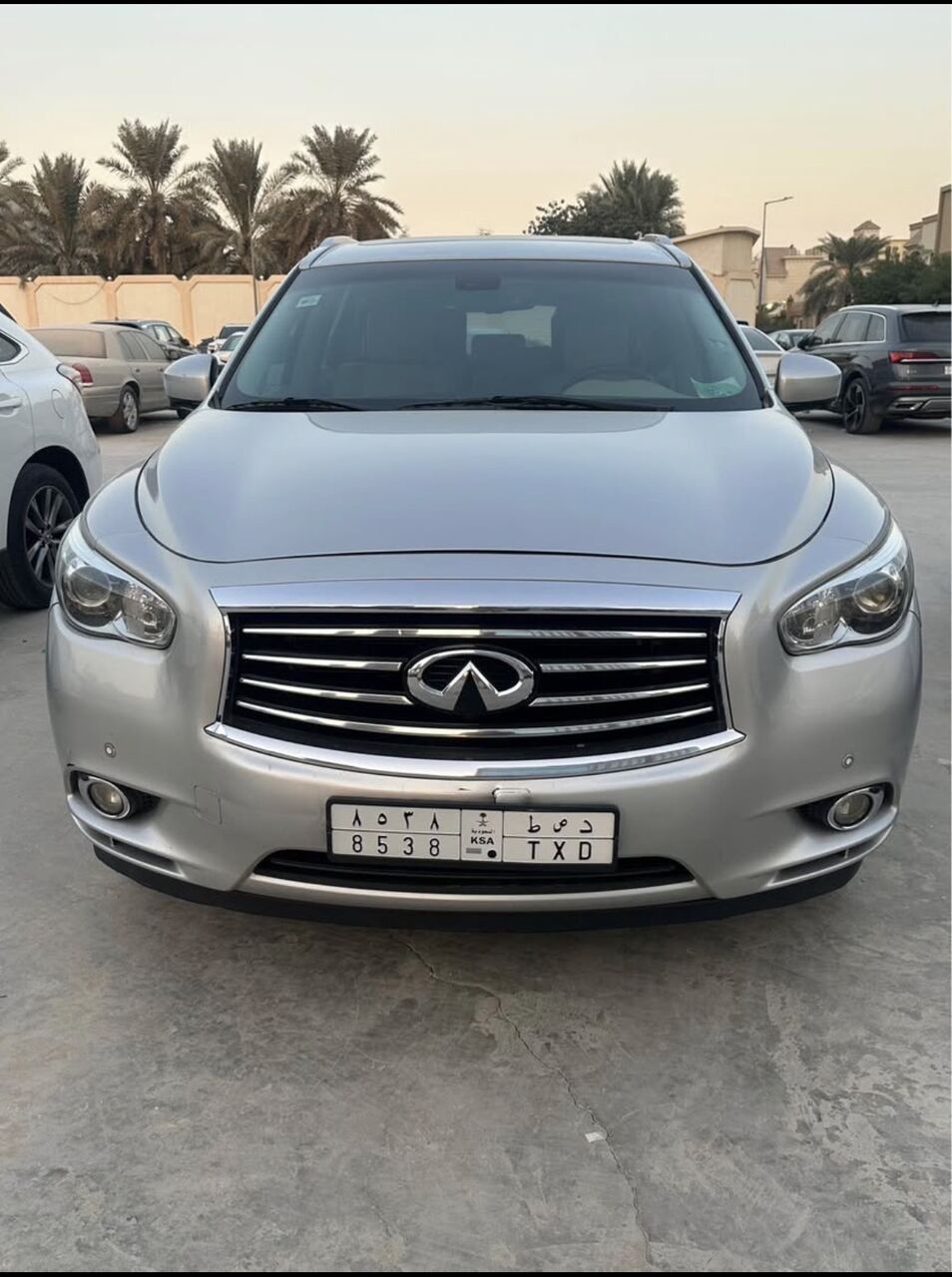 Riyadh, Vehicles, Cars & Trucks , SAR 50000,  Infiniti Qx,  2015,  Automatic,  195000 KM,  60 . Full Option. Indian Engineer Driven Car