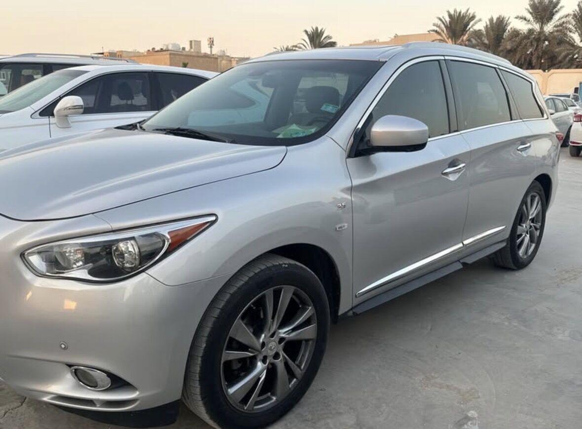 Riyadh, Vehicles, Cars & Trucks , SAR 50000,  Infiniti Qx,  2015,  Automatic,  195000 KM,  60 . Full Option. Indian Engineer Driven Car