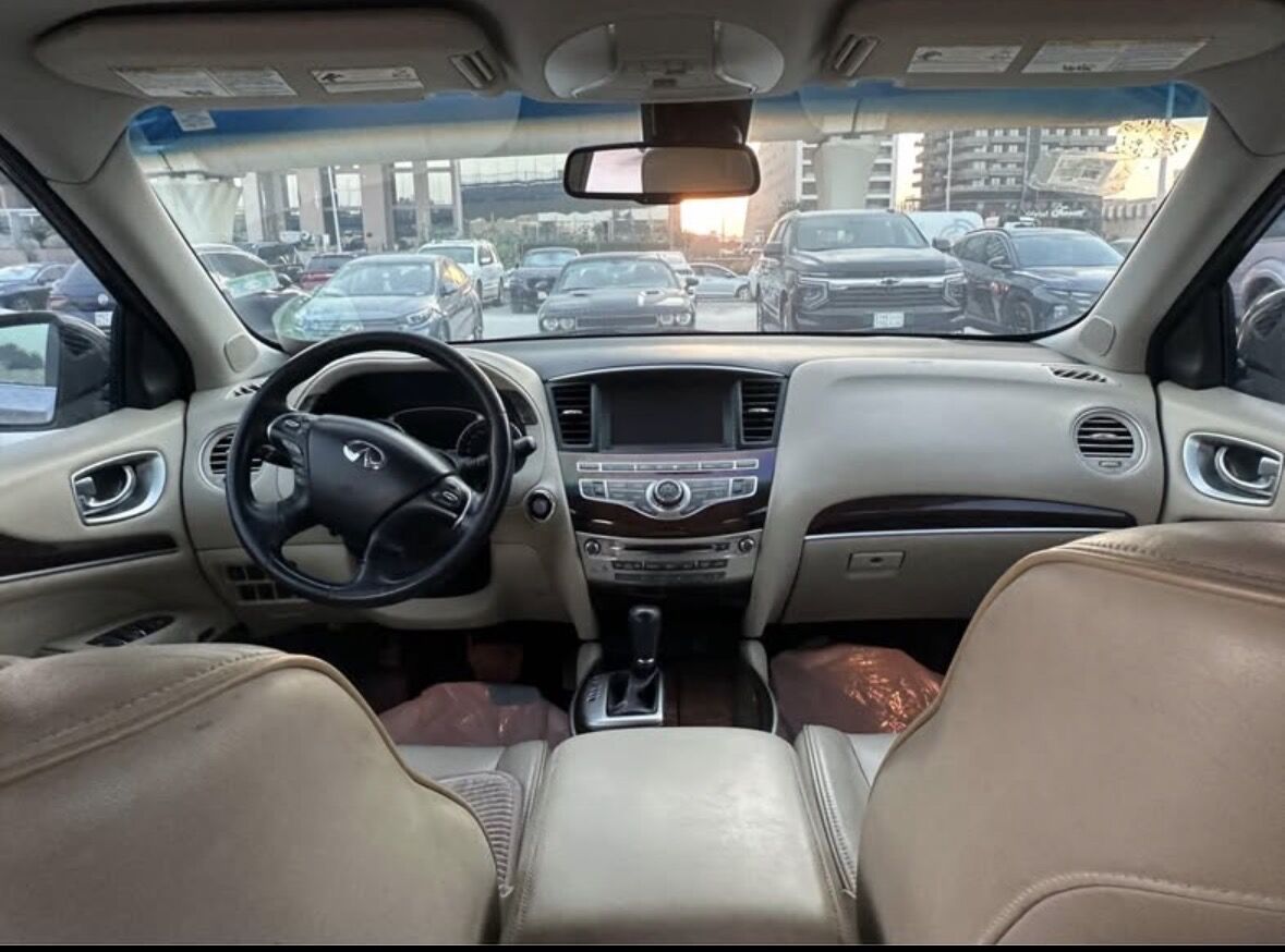 Riyadh, Vehicles, Cars & Trucks , SAR 50000,  Infiniti Qx,  2015,  Automatic,  195000 KM,  60 . Full Option. Indian Engineer Driven Car