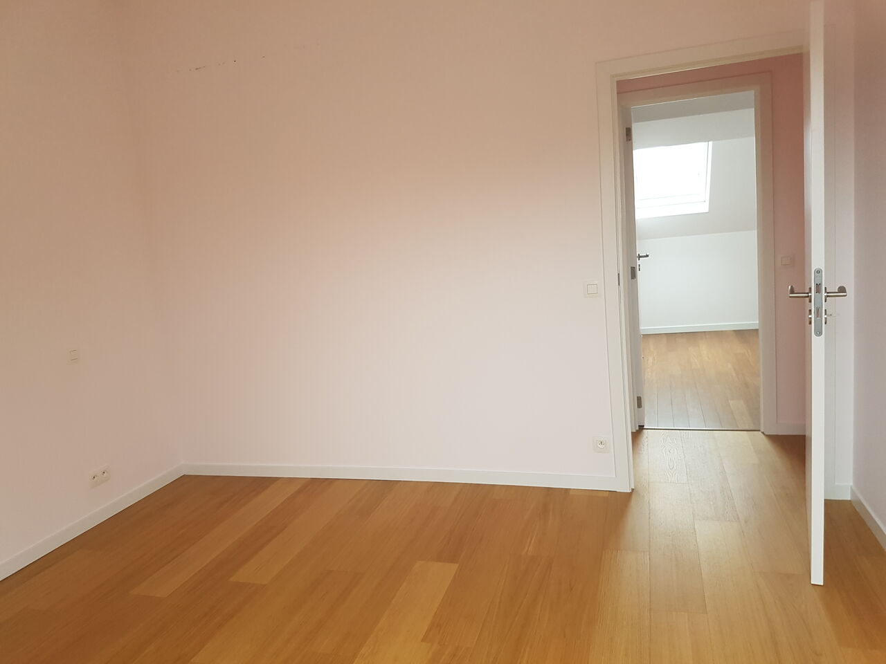 Brussels, Apartments, Flats, Houses & Villas, EUR 1550/month,  3 BR,  140 Sq. Meter,  Nestled In The Heart Of Saint-Gilles