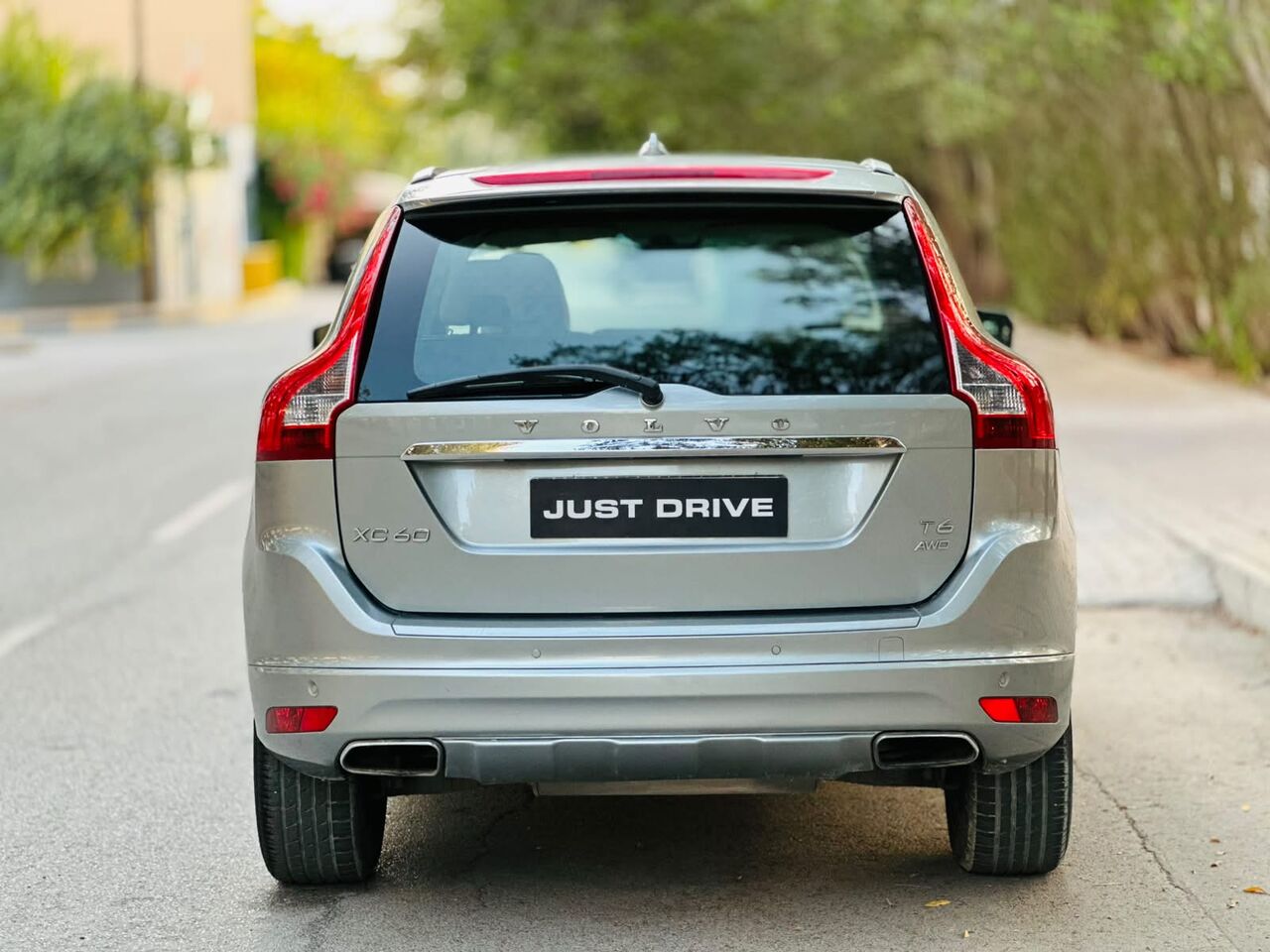 Segaya, Vehicles, Cars & Trucks , BHD 2550,  Volvo XC60,  2015,  Automatic,  165000 KM,   T6  MODEL WELL MAINTAINED SUV CALL OR WHATSAPP ON 35400768 ,33665080