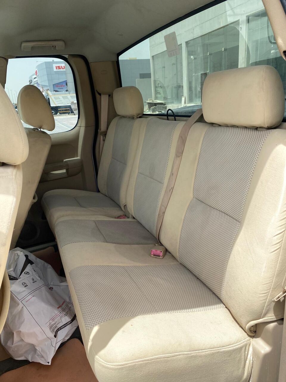 Manama, Vehicles, Cars & Trucks , BHD 1750,  Chevrolet Silverado LT,  2009,  Automatic,  200000 KM,    (White)