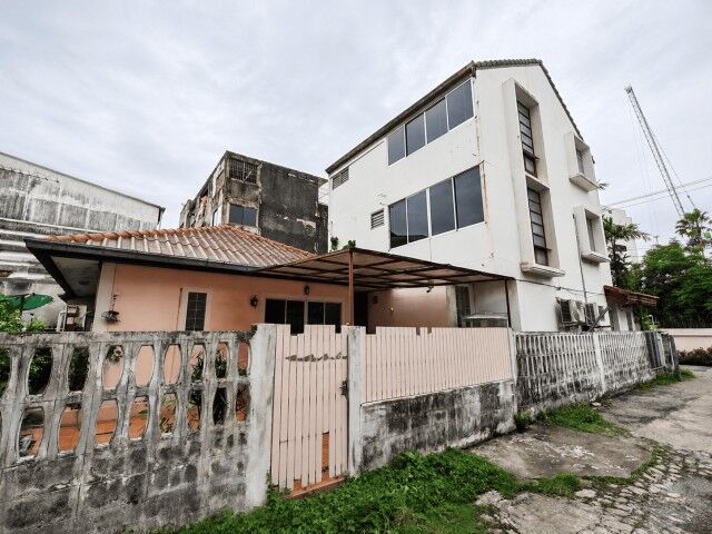 Bangkok, Real Estate For Sale, THB 72000000,  6 BR,  244 Sq. Feet,  Land For Sale With Building, Beautiful Plot 244 Sq M, Pridi Banomyong 9, Sukhumvit 71,