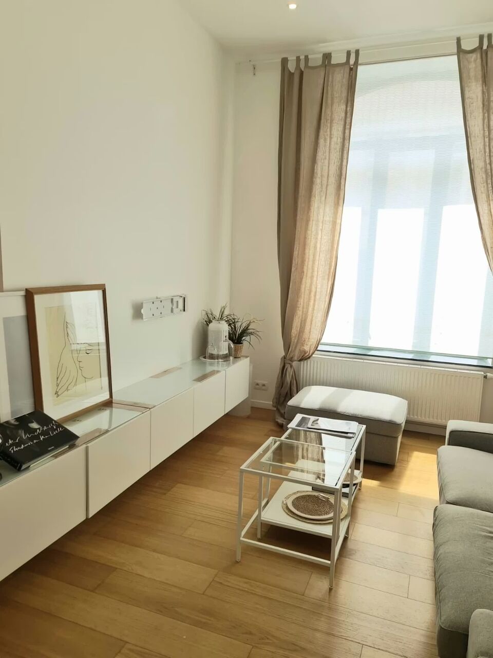 Brussels, Apartments, Flats, Houses & Villas, EUR 1200/month,  1050 Sq. Meter,  Cozy 1master-bedroom At Saint-gilles