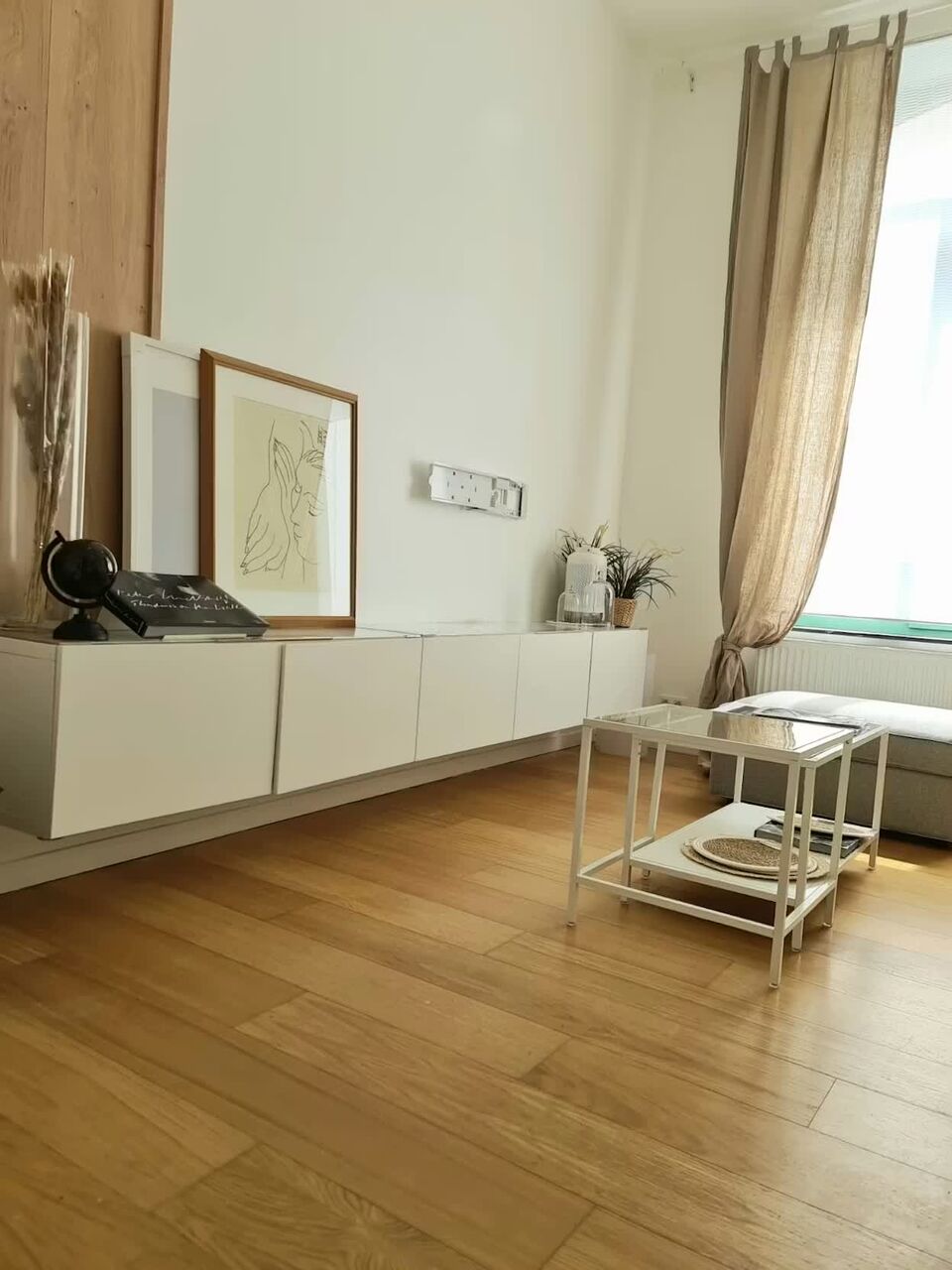 Brussels, Apartments, Flats, Houses & Villas, EUR 1200/month,  1050 Sq. Meter,  Cozy 1master-bedroom At Saint-gilles