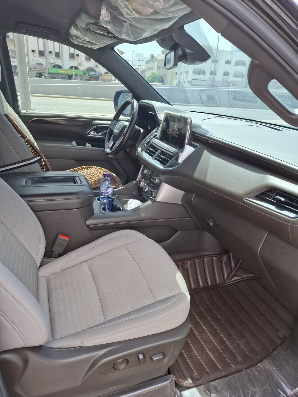 Riyadh, Passenger Transport, GMC 2024 Available For Transport Services
