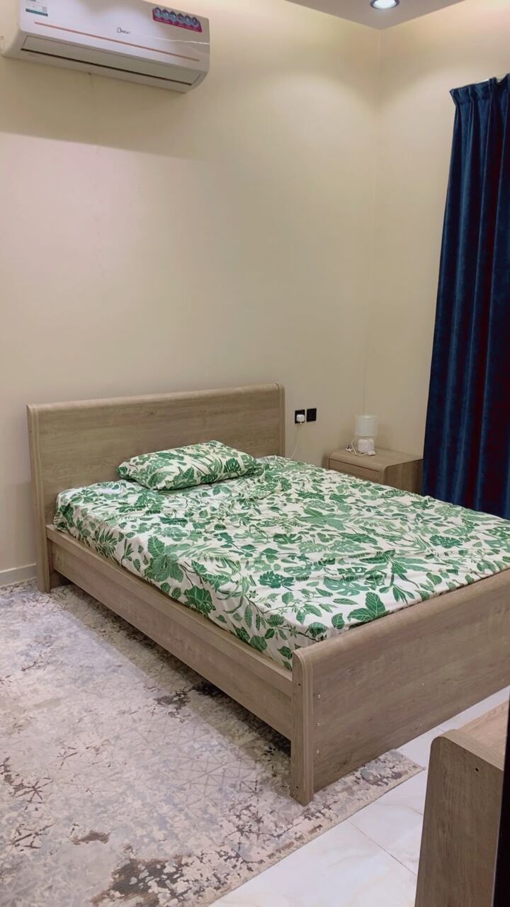 Riyadh, Furniture, SAR 2000,  Bed Room Furniture, Queen Bed + Wardrobe (4door) + Dressing Table + Side Table