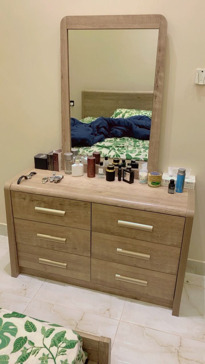 Riyadh, Furniture, SAR 2000,  Bed Room Furniture, Queen Bed + Wardrobe (4door) + Dressing Table + Side Table