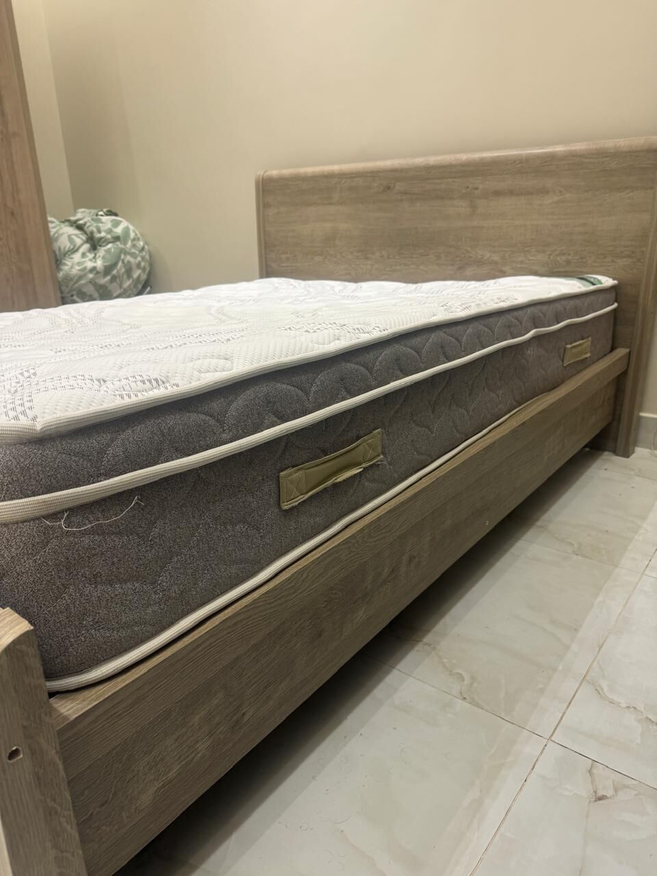Riyadh, Furniture, SAR 800,  SleepLuxe IBliss Natural Latex Medium Firm Knitted Breathable Pocket Spring Mattress - 150